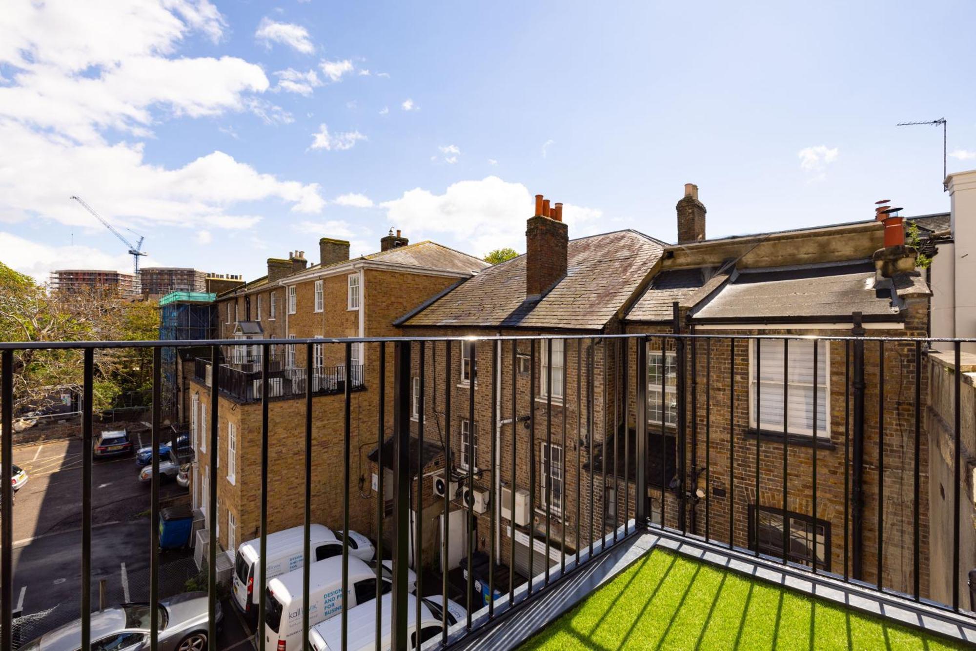 Charles Hope Staines Riverside Exterior foto