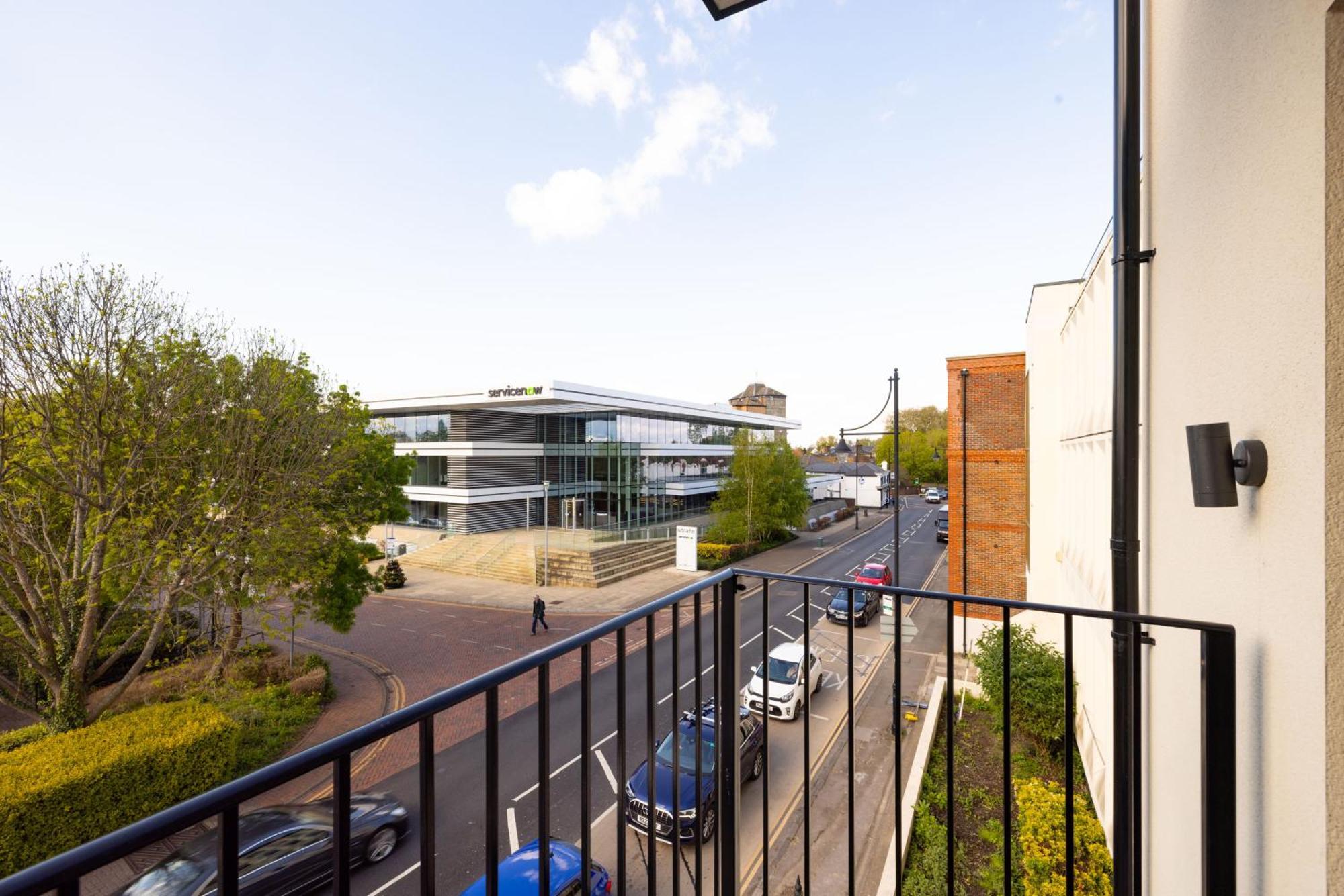 Charles Hope Staines Riverside Exterior foto